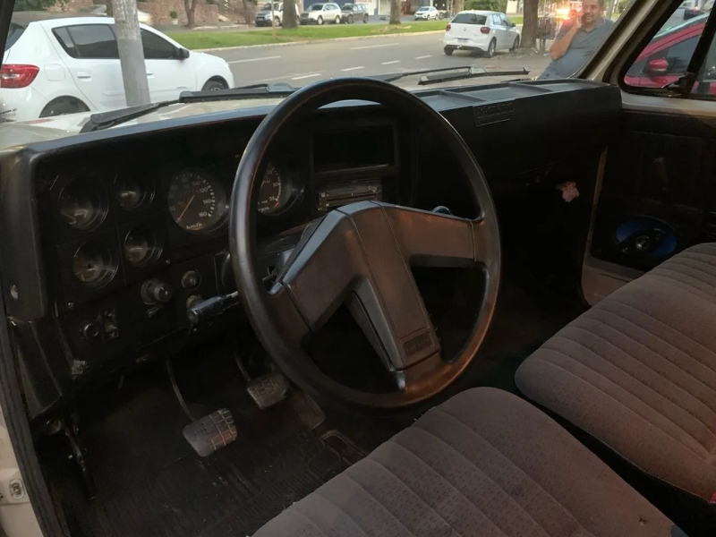 GM - Chevrolet D20 S/Luxe 3.9 CD Diesel