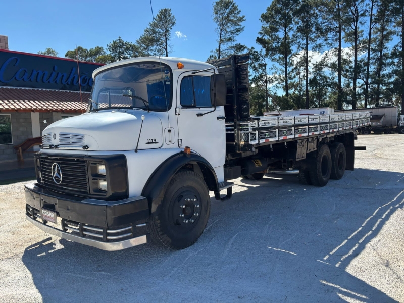 MERCEDES-BENZ L-1113 3-Eixos 2p (diesel)