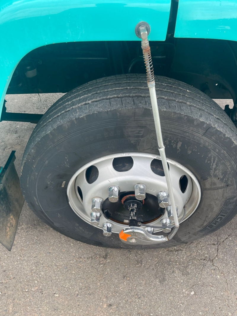 MERCEDES-BENZ L-1418 3-Eixos 2p (diesel)