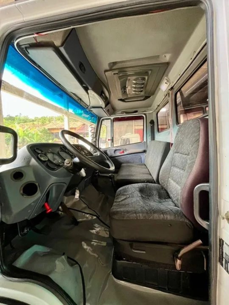 MERCEDES-BENZ L-1620 3-Eixos 2p (diesel)