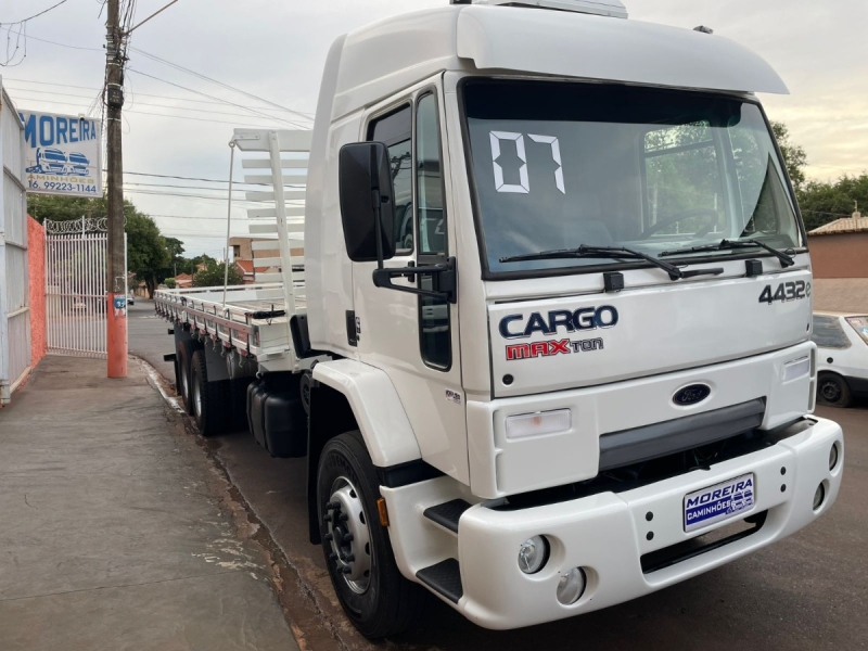 FORD CARGO 4432 E Turbo 2p (diesel)