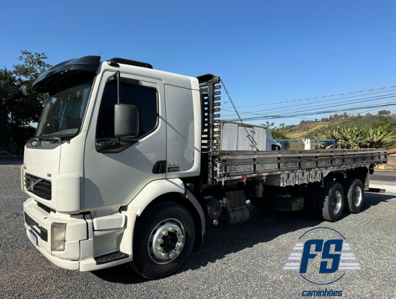 VOLVO VM 260 6x2 2p (diesel)