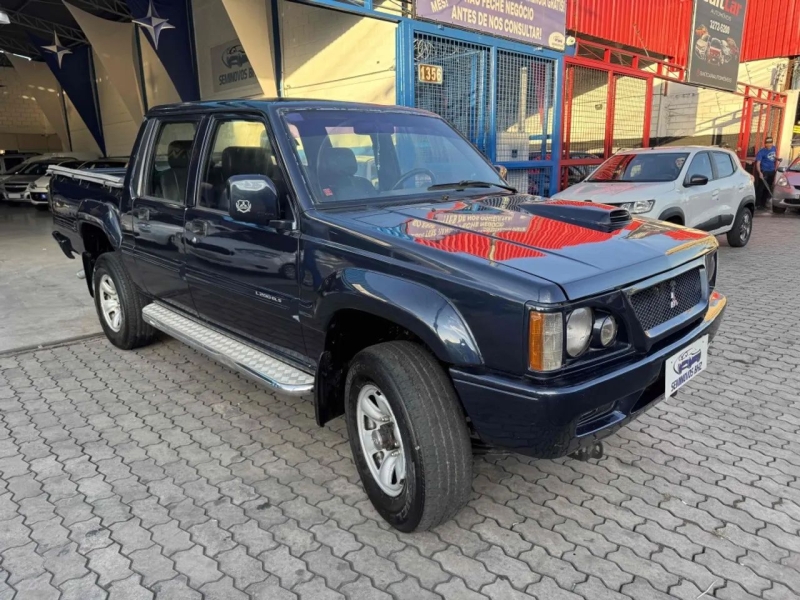 Mitsubishi L200 GLS 2.5 4X4 CD Diesel