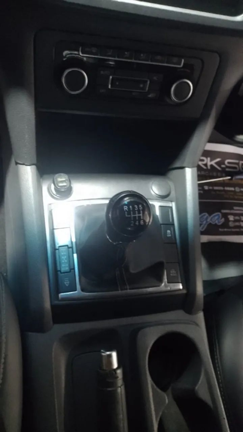 VW - VolksWagen AMAROK High.CD 2.0 16V TDI 4x4 Dies. Aut