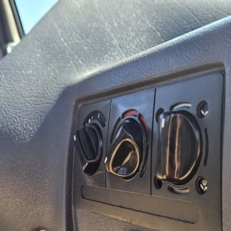 MERCEDES-BENZ L-1620 3-Eixos 2p (diesel)