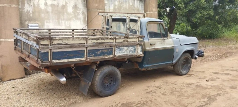 GM - Chevrolet C-10 2.5/4.1