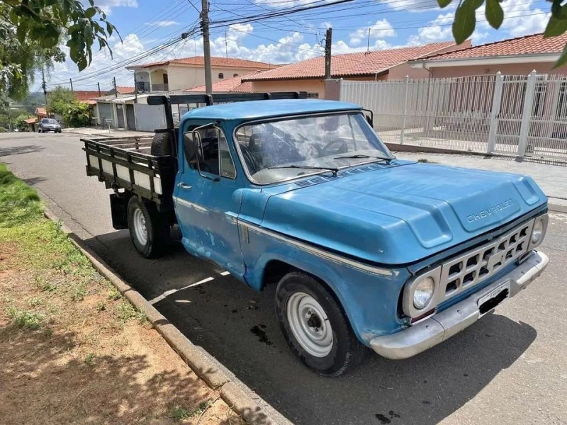 GM - Chevrolet C-10 2.5/4.1
