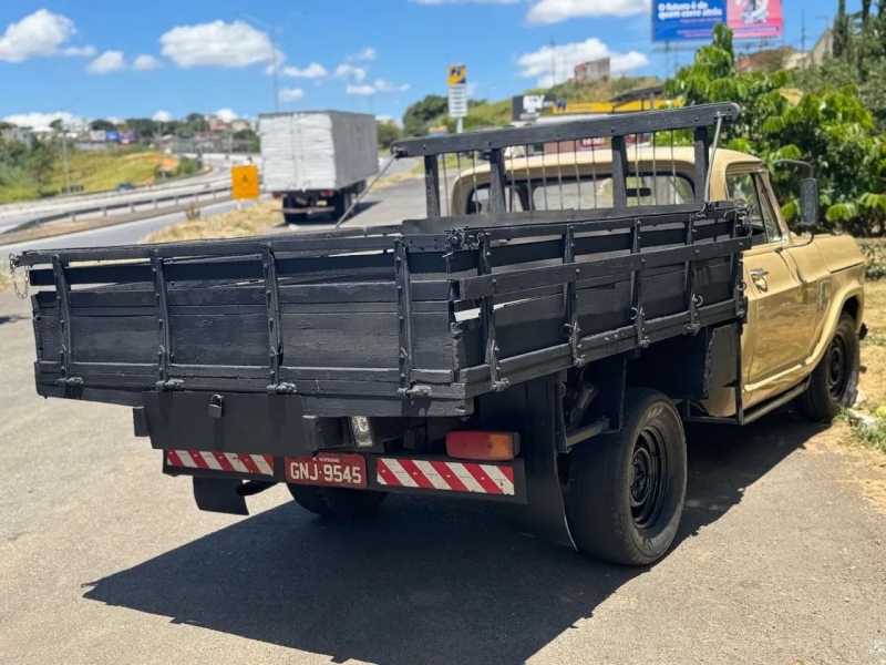 GM - Chevrolet C-10 2.5/4.1