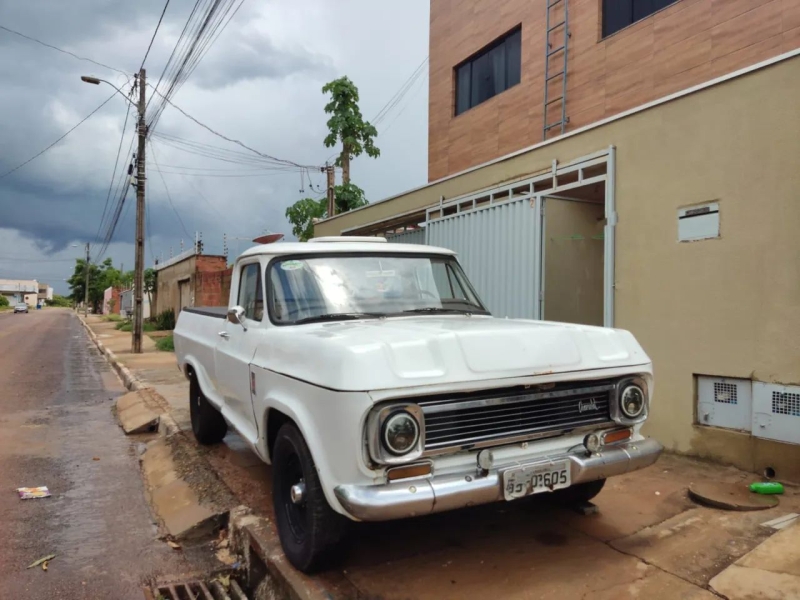 GM - Chevrolet C-10 2.5/4.1