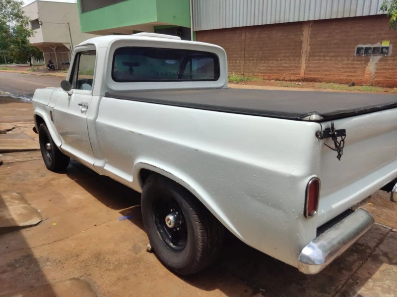 GM - Chevrolet C-10 2.5/4.1