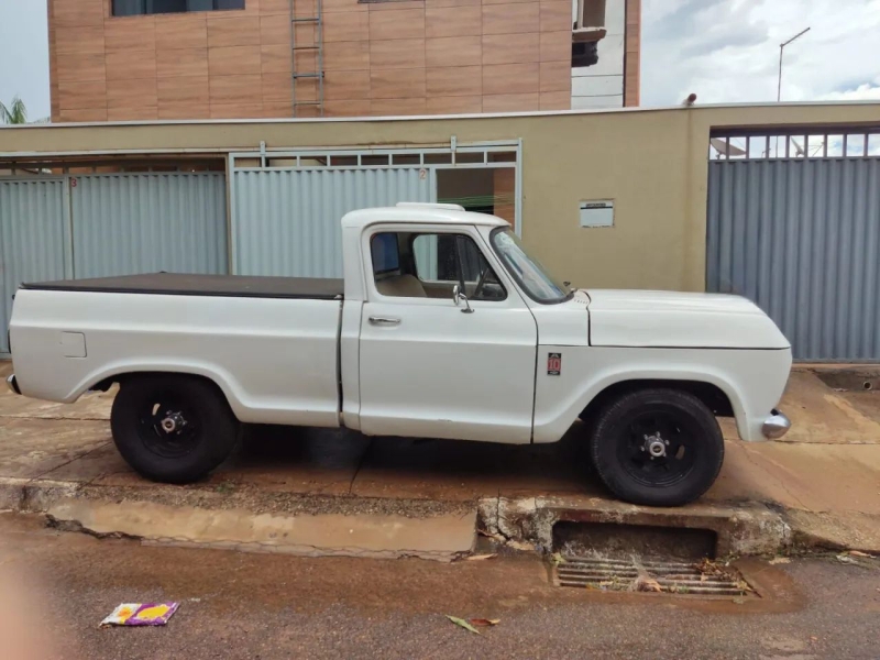 GM - Chevrolet C-10 2.5/4.1