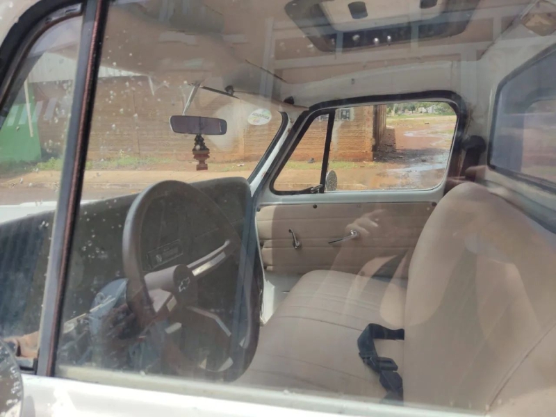 GM - Chevrolet C-10 2.5/4.1