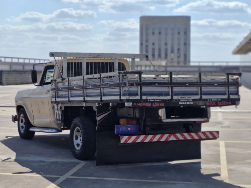 GM - Chevrolet D-10 Diesel