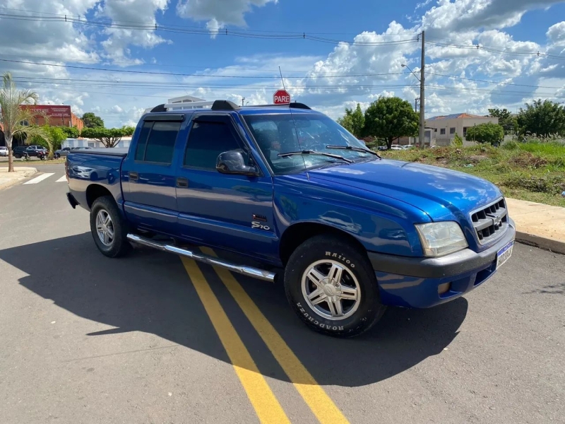 GM - Chevrolet S10 Pick-Up Std 2.8 4x2 CD TB Int.Dies.
