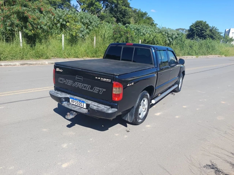GM - Chevrolet S10 Pick-Up Exec. 2.8 4x4 CD TB Int.Dies