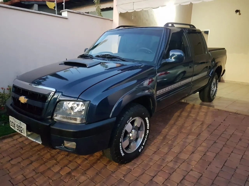 GM - Chevrolet S10 Pick-Up Exec. 2.8 4x2 CD TB Int.Dies