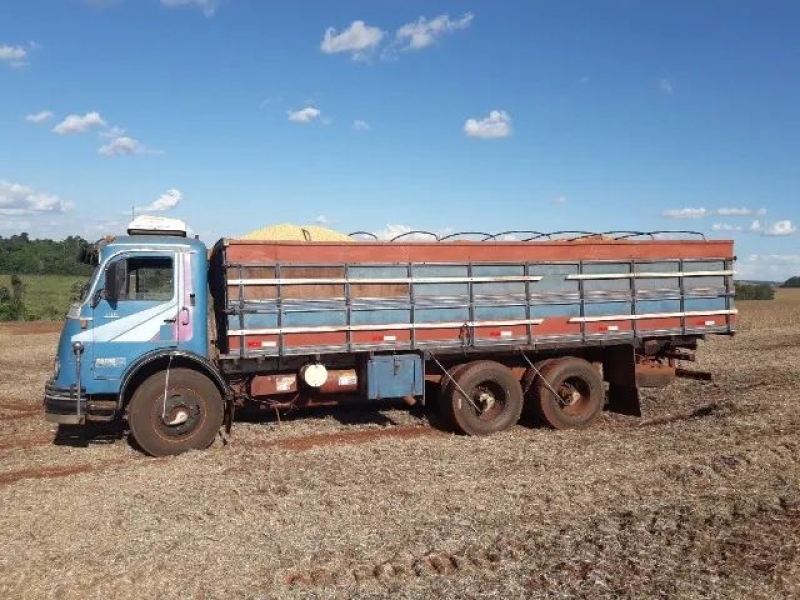 MERCEDES-BENZ LP-321 3-Eixos 2p (diesel)