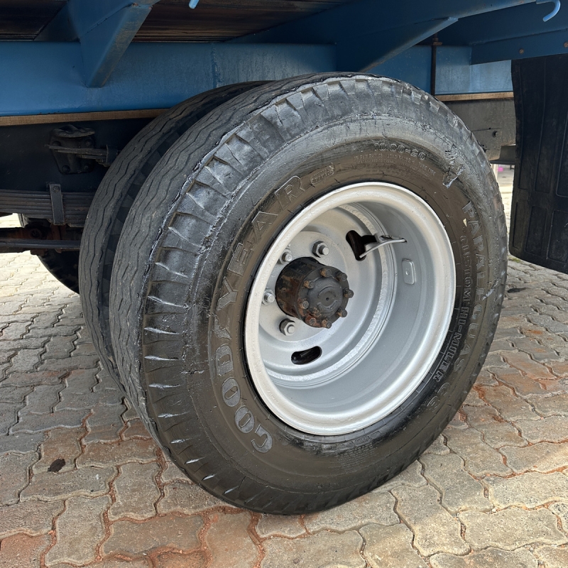 FORD F-11000 2p (diesel)