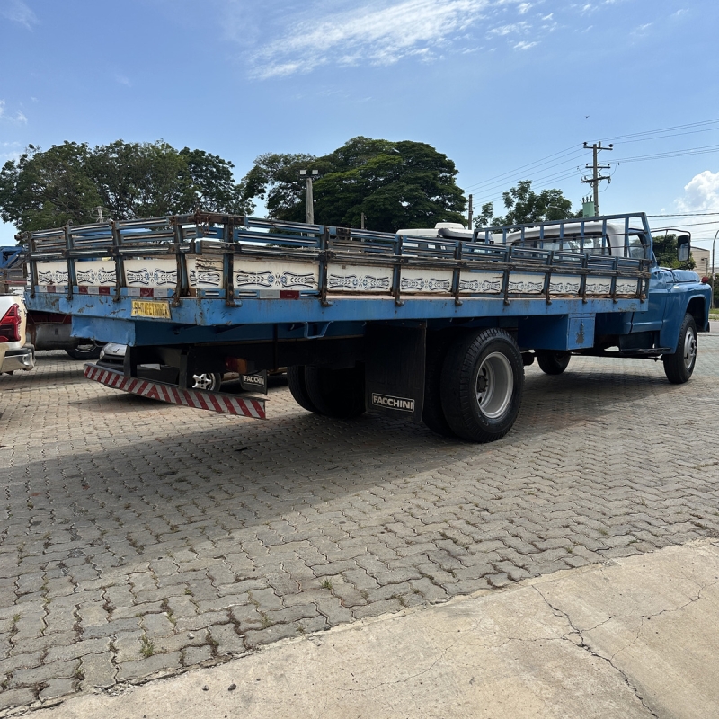 FORD F-11000 2p (diesel)