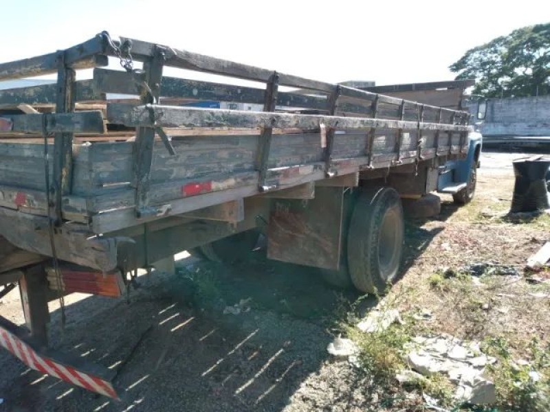 FORD F-600 2p (diesel)