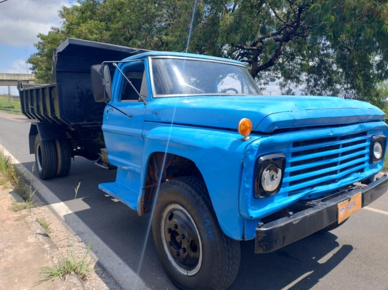 FORD F-600 2p (diesel)