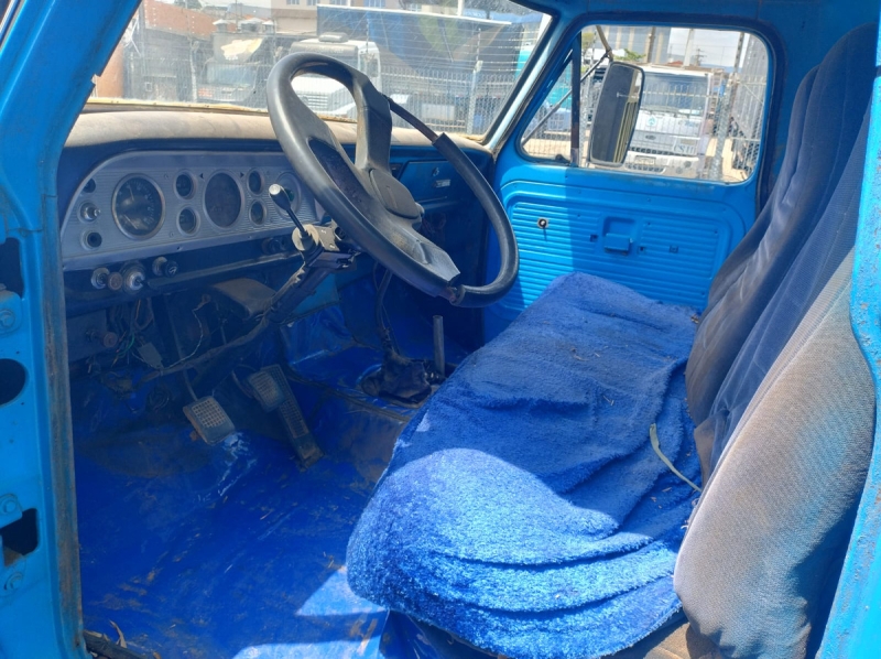 FORD F-600 2p (diesel)