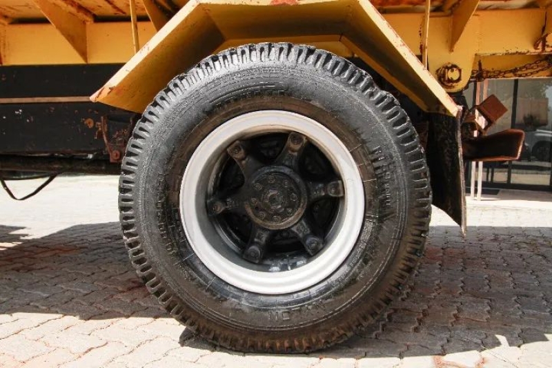 FORD F-13000 2p (diesel)