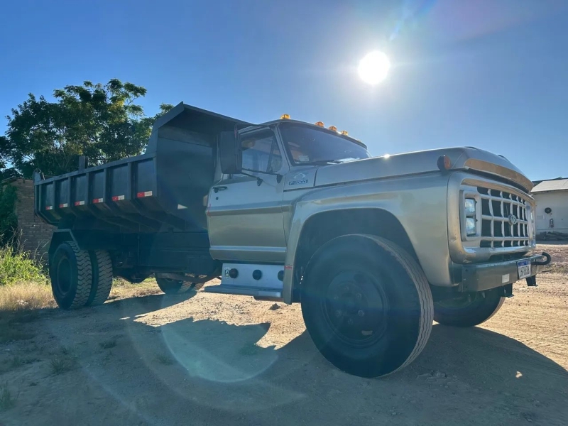 FORD F-11000 2p (diesel)