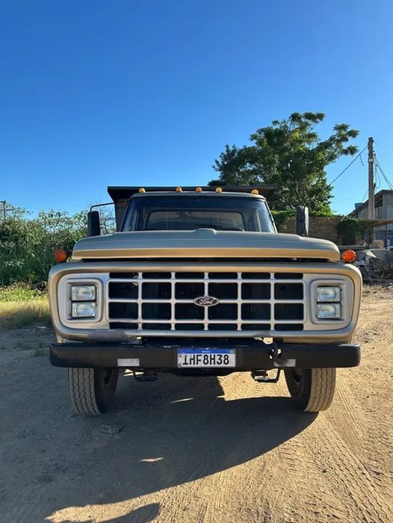 FORD F-11000 2p (diesel)