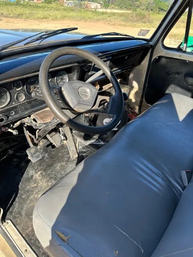 FORD F-11000 2p (diesel)