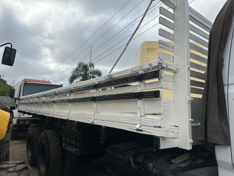 FORD F-14000 HD 3-Eixos 2p (diesel)