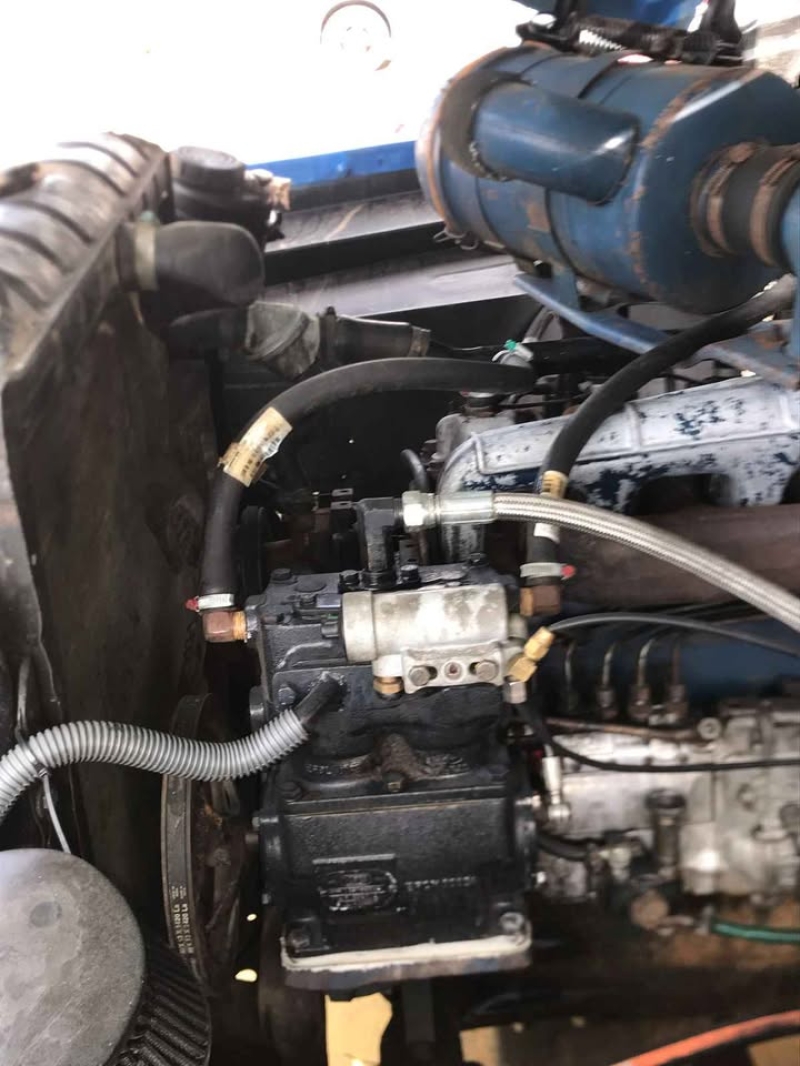 FORD F-700 2p (diesel)
