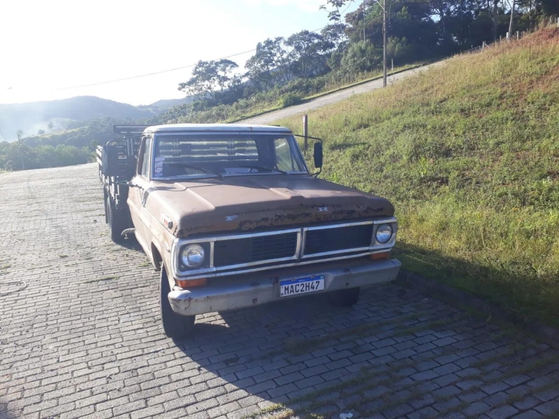 FORD F-4000 4x2 2p (diesel)(E5)
