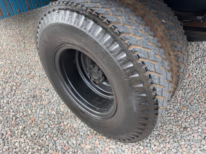 FORD F-4000 4x2 2p (diesel)(E5)