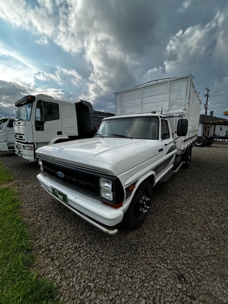 FORD F-4000 4x2 2p (diesel)(E5)