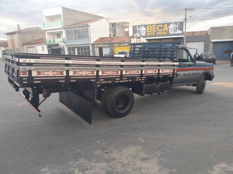 FORD F-4000 4x2 2p (diesel)(E5)