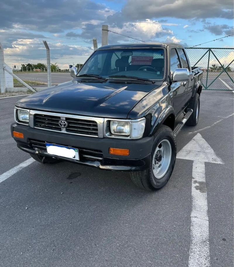 Toyota Hilux CD 4x4 2.8 Diesel Mec.
