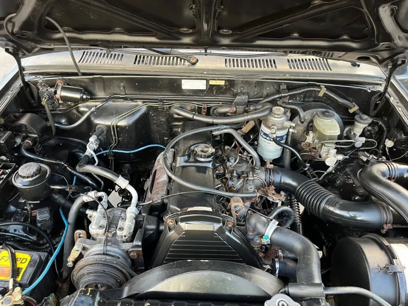 Toyota Hilux CD 4x4 2.8 Diesel Mec.