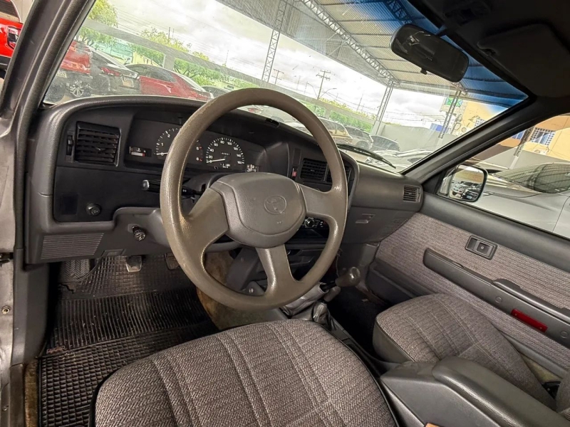 Toyota Hilux CD SR5 4x4 2.8 Diesel