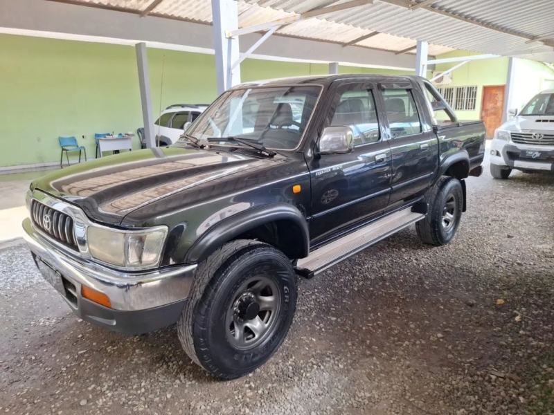 Toyota Hilux CD SR 4x4 3.0 8V 116cv TB Diesel