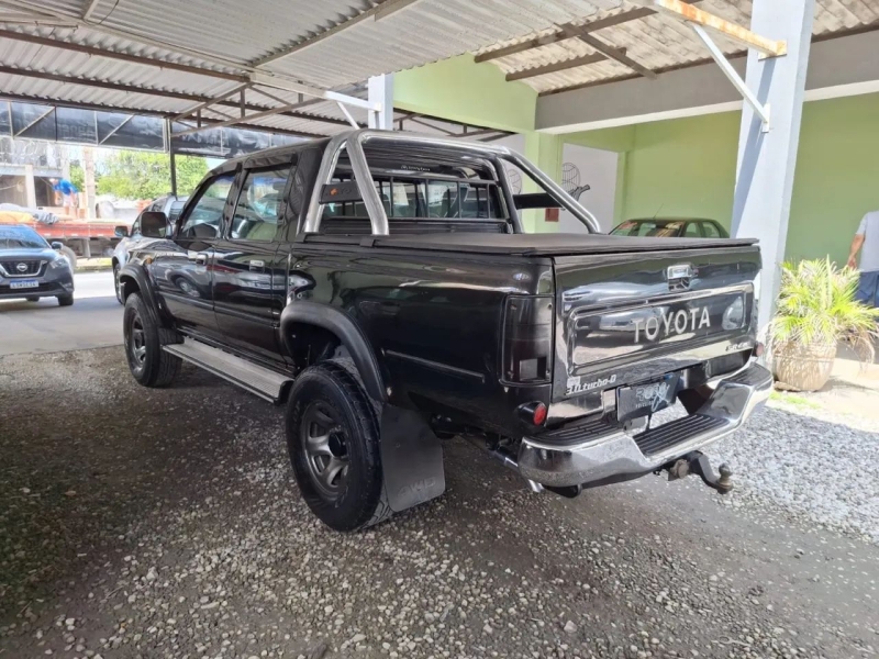 Toyota Hilux CD SR 4x4 3.0 8V 116cv TB Diesel