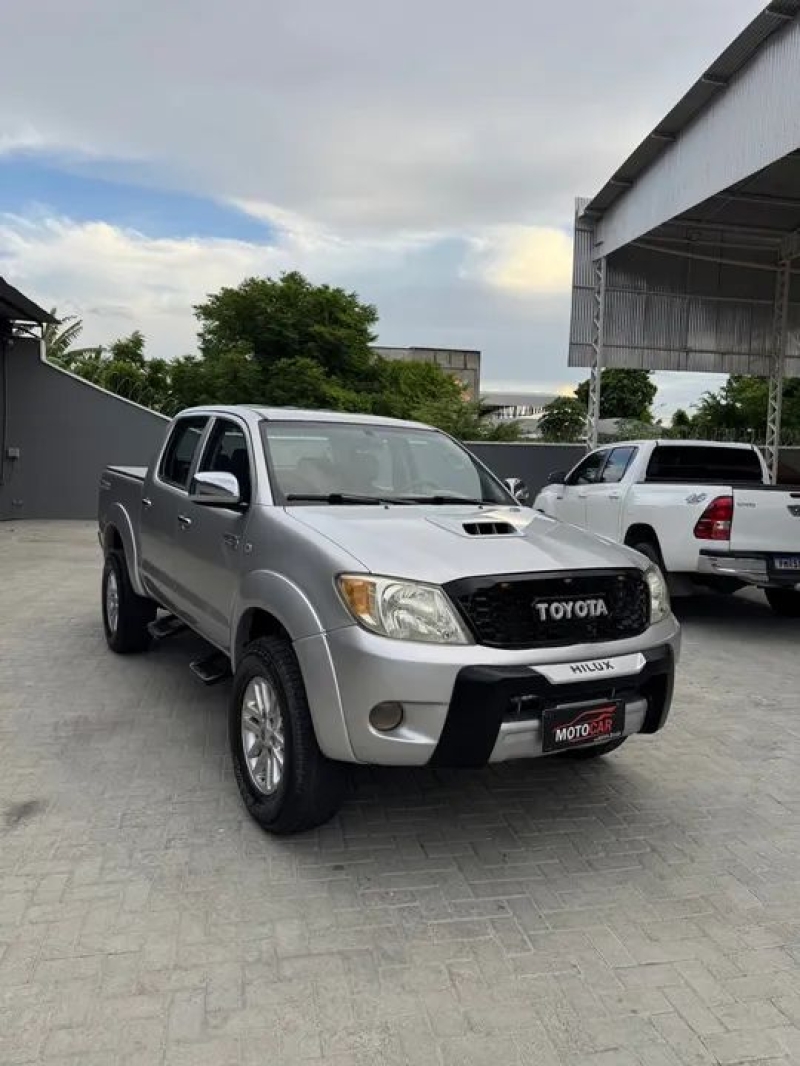 Toyota Hilux CD SRV D4-D 4x4 3.0 TDI Diesel Aut