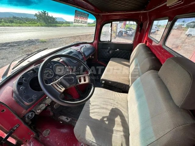 MERCEDES-BENZ L-1113 3-Eixos 2p (diesel)