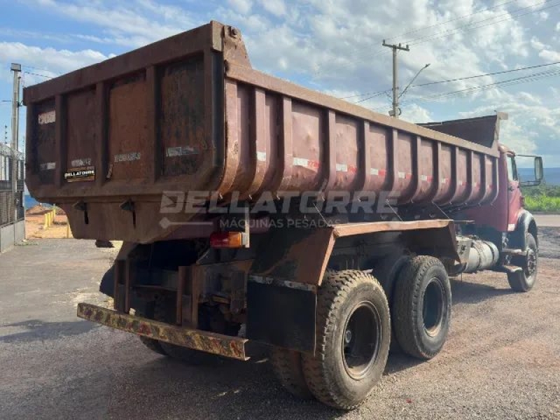 MERCEDES-BENZ L-1113 3-Eixos 2p (diesel)