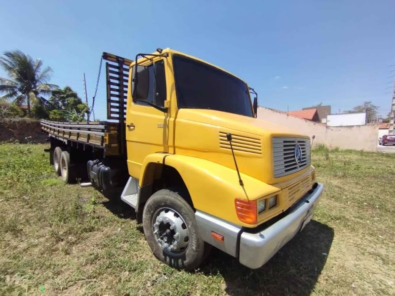 MERCEDES-BENZ L-1418 3-Eixos 2p (diesel)