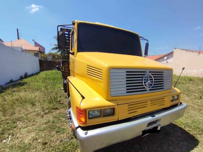 MERCEDES-BENZ L-1418 3-Eixos 2p (diesel)