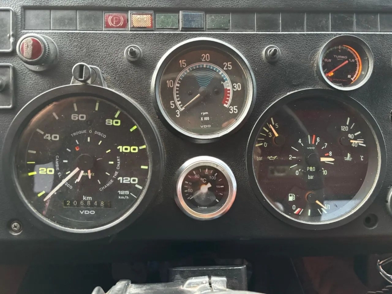 MERCEDES-BENZ L-1519 3-Eixos 2p (diesel)