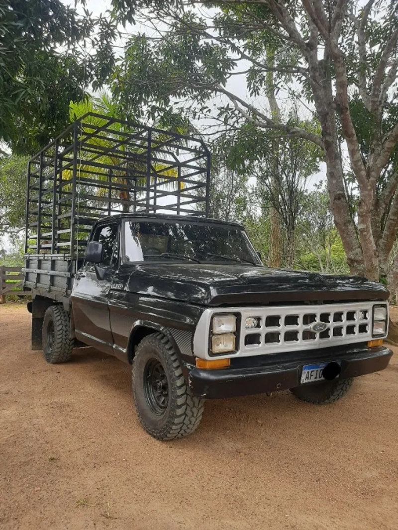 Ford F1000 diesel MWM