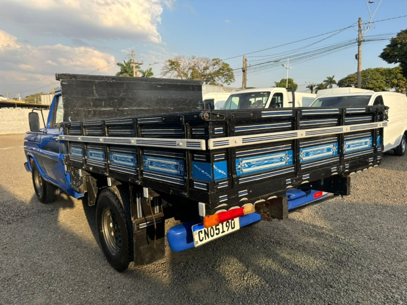 Ford F1000 diesel MWM
