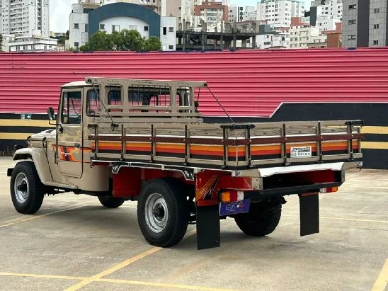 Toyota Band.Picape Chassi Longo Diesel